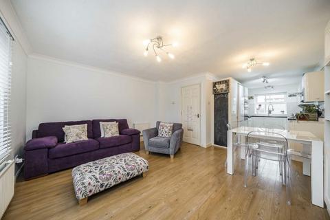 3 bedroom house for sale, Turle Road, London SW16