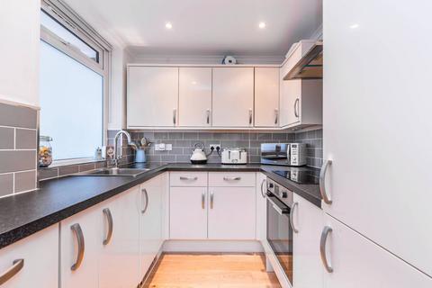 undefined, Crouch End Hill, Crouch End, London, N8