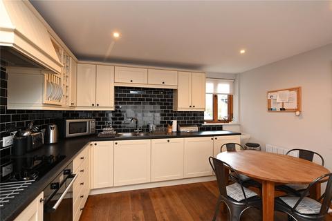 2 bedroom flat for sale, Broad Street, Suffolk