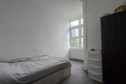 2 bedroom flat for sale, Upper Grove, London, SE25