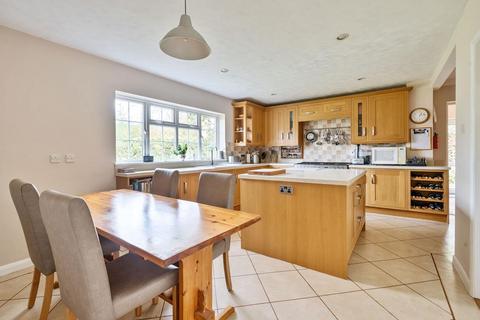 5 bedroom detached house for sale, Merdon Avenue, Hiltingbury, Chandler's Ford