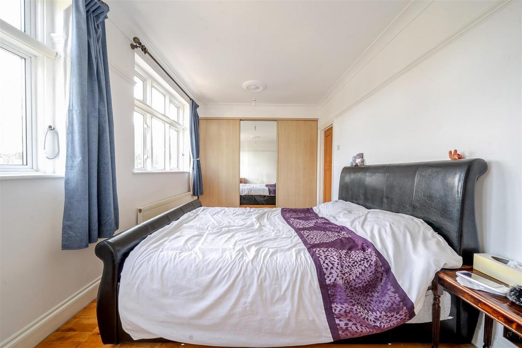 Bedroom 1 with En-Suite.jpg