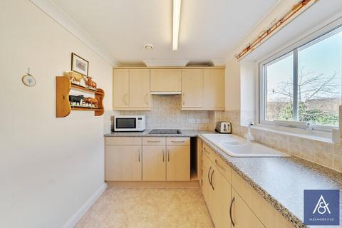 1 bedroom apartment for sale, Buckingham Road, Northamptonshire NN13