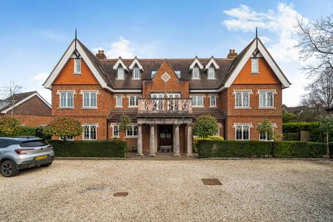 2 bedroom flat for sale, Fairlawns, Burridge, Hampshire, SO31