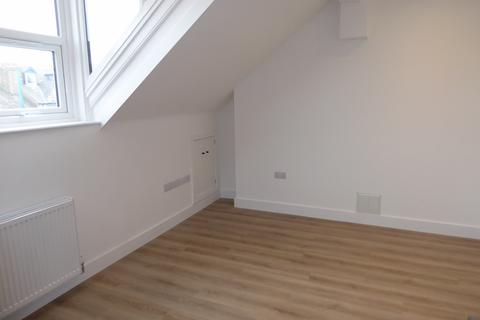 2 bedroom flat to rent, West End Road, Morecambe