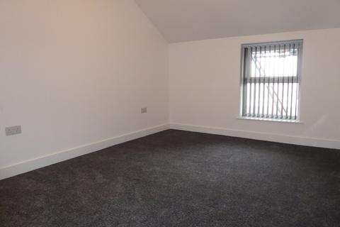 2 bedroom flat to rent, West End Road, Morecambe