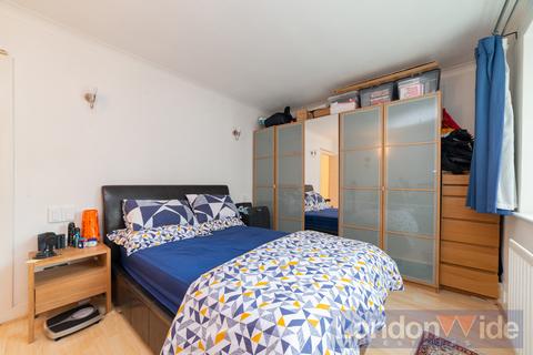 1 bedroom apartment for sale, Fordwych Court, Shoot Up Hill, West Hampstead, NW2