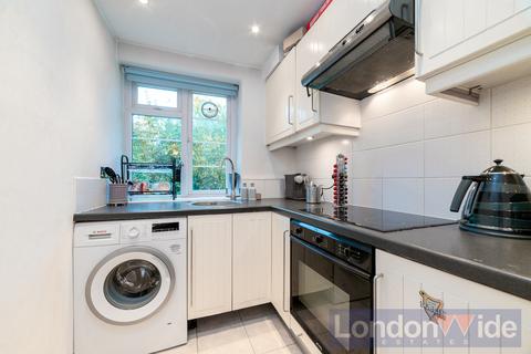 1 bedroom apartment for sale, Fordwych Court, Shoot Up Hill, West Hampstead, NW2