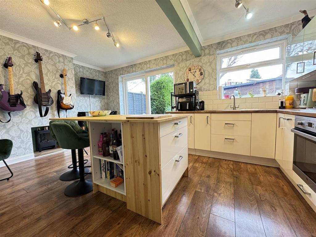 IMG 8111 (Large).JPG