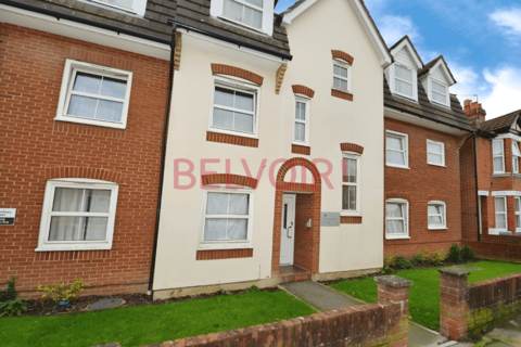 2 bedroom flat to rent, Charlton Road, Southampton SO15