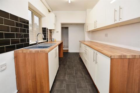 3 bedroom terraced house for sale, Digby Street, Scunthorpe