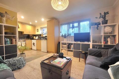 2 bedroom flat for sale, The Moor Road, Sevenoaks