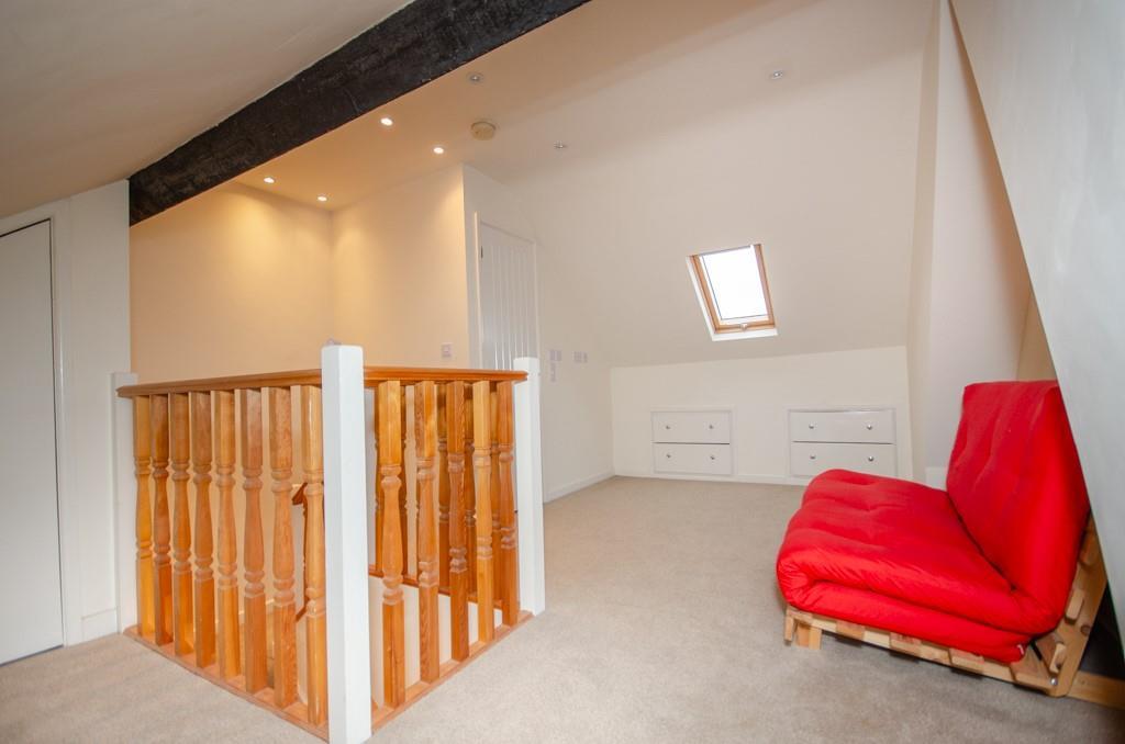 Bedroom 3 pic 2.jpg