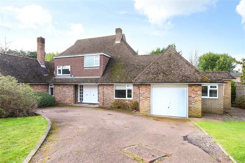 4 bedroom detached house to rent, The Paddocks, Weybridge, Surrey, KT13