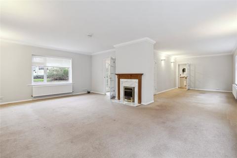 4 bedroom detached house to rent, The Paddocks, Weybridge, Surrey, KT13