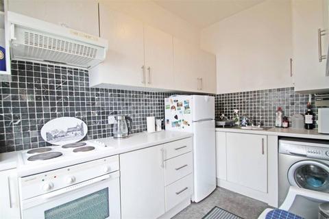 2 bedroom flat for sale, Westbourne Villas, Hove