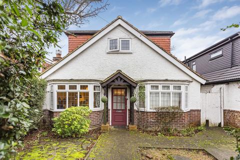 4 bedroom bungalow for sale, Kings Avenue, Sunbury-on-Thames, Surrey, TW16