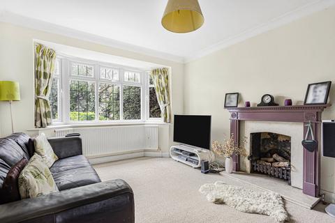 4 bedroom bungalow for sale, Kings Avenue, Sunbury-on-Thames, Surrey, TW16