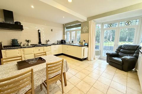 4 bedroom detached house for sale, The Crescent, Solihull