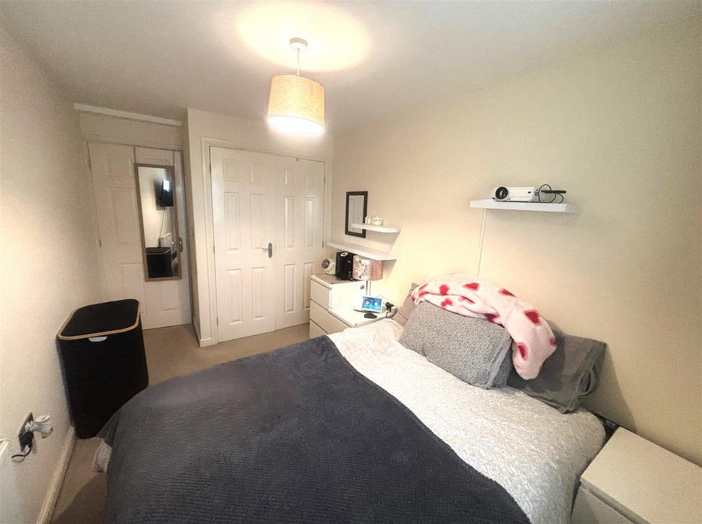 Bedroom 1.1.jpg