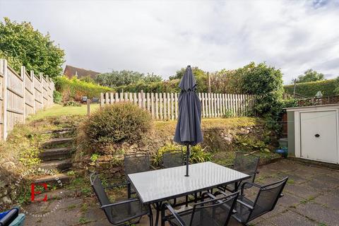 10 Finham Road, Kenilworth, CV8 2HY