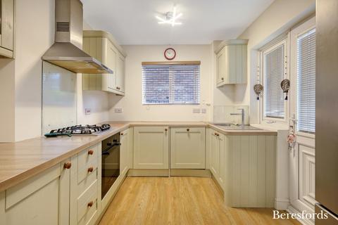 3 bedroom semi-detached house for sale, Durham Avenue, Gidea Park, RM2