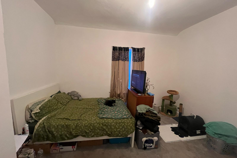 1 bedroom in a house share to rent, Leek Road, Stoke-on-Trent ST1
