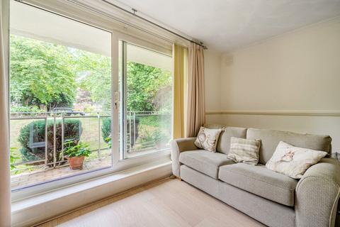2 bedroom flat for sale, Park Road, Beckenham, Kent, BR3