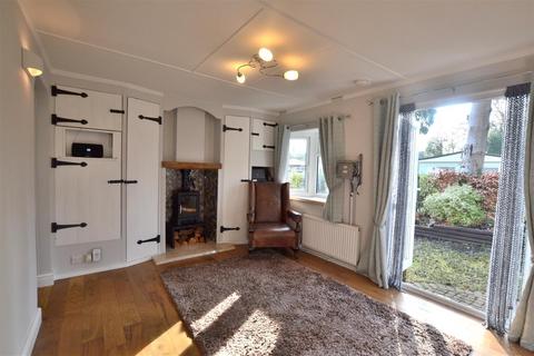 1 bedroom mobile home for sale, Rustic Glen, Grange Estate, Fleet GU52