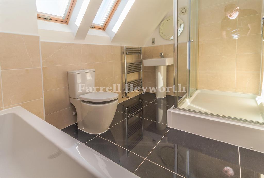 Master En Suite New