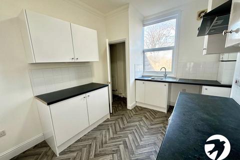 2 bedroom flat for sale, Hither Green Lane, London, SE13