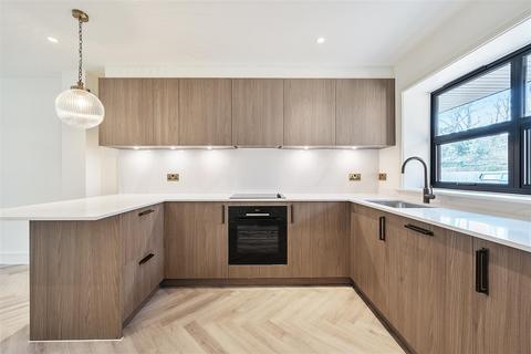 3 bedroom townhouse for sale, Cambridge Road, London