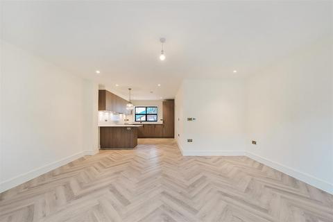 3 bedroom townhouse for sale, Cambridge Road, London