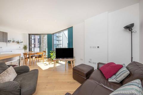 2 bedroom flat for sale, London Road, Twickenham TW1