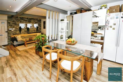 3 bedroom end of terrace house for sale, Compton Close, Golders Green, NW11