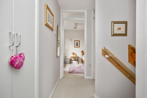 12 Deanburn, Penicuik, EH26 0HS