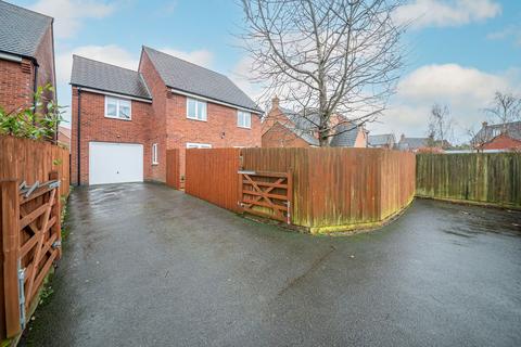 4 bedroom detached house for sale, Desborough, Desborough NN14