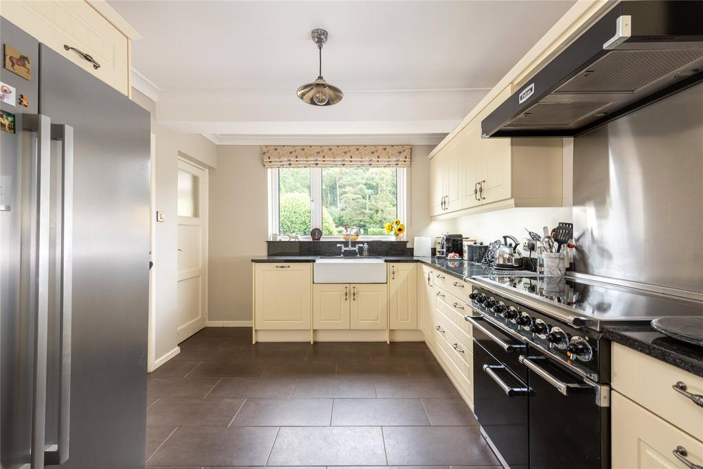 Kitchen/Breakfast Rm