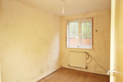 2 bedroom flat for sale, Neville Street, Platt Bridge, WN2