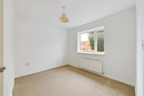 74 Canterbury Road, Worcester, WR5 1PN
