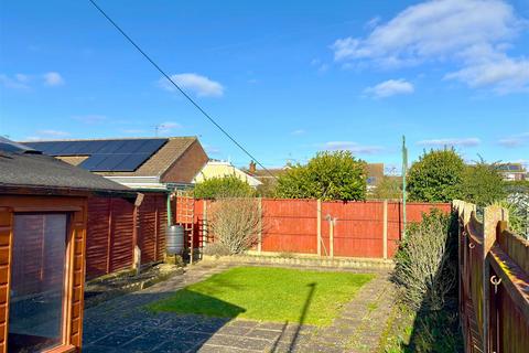 2 bedroom detached bungalow for sale, Clifford Drive, South Oulton Broad, Lowestoft, Suffolk