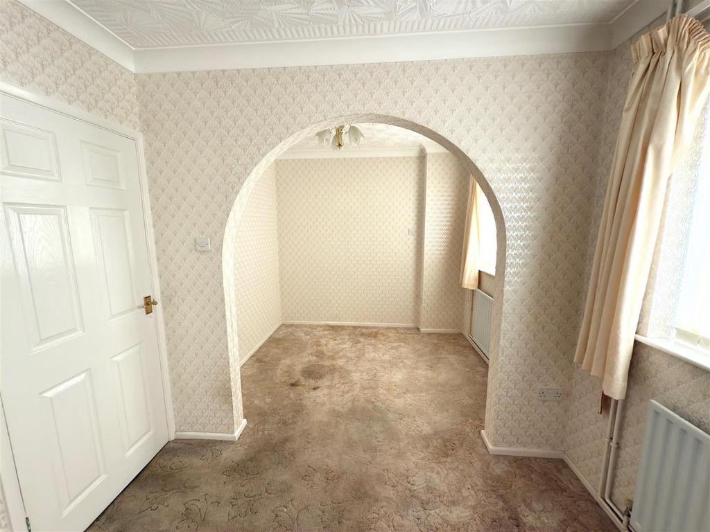 DINING AREA.jpg