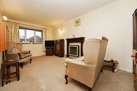 2 bedroom detached bungalow for sale, Bevan Gardens, Tewkesbury GL20