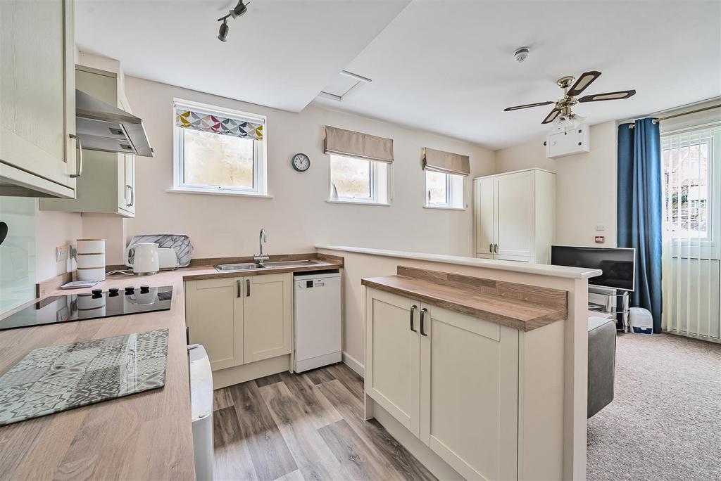 Kitchen/Sitting Room Hillview