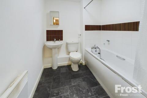 2 bedroom apartment for sale, Mill Street, Slough, Berkshire, SL2