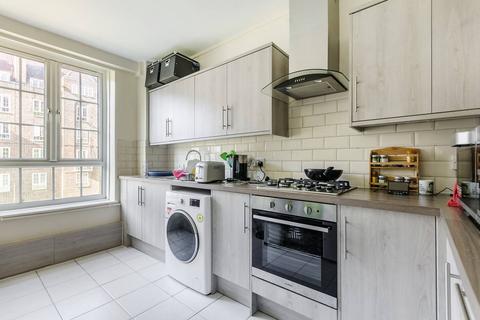 1 bedroom flat for sale, Dog Kennel Hill Estate, East Dulwich, London, SE22