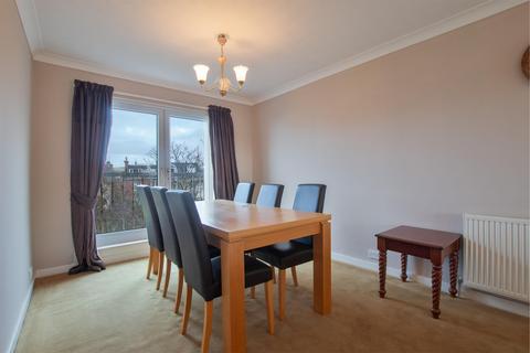 6 Hamilton Court Burnlea Road, Largs, KA30 8DJ