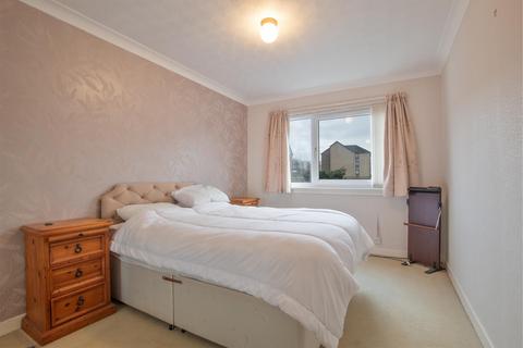 6 Hamilton Court Burnlea Road, Largs, KA30 8DJ
