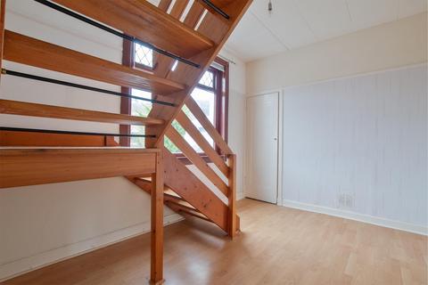 7 Duffield Drive, Largs, KA30 8ED