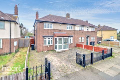 3 bedroom semi-detached house for sale, Bellhouse Road, Romford, RM7 0LT